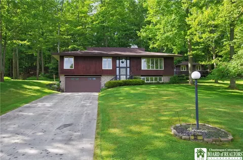 33 Mapleview Ave, Busti, NY 14750