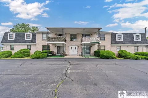304 Joe Mccarthy Dr #7, Amherst, NY 14428