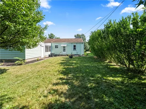 100 Meadowcroft Rd, Irondequoit, NY 14609 photo 19