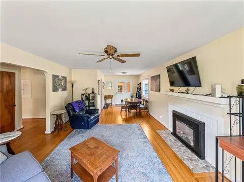 100 Meadowcroft Rd, Irondequoit, NY 14609 photo 7