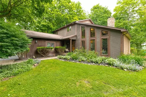 9 Timber Trl, Sweden, NY 14420