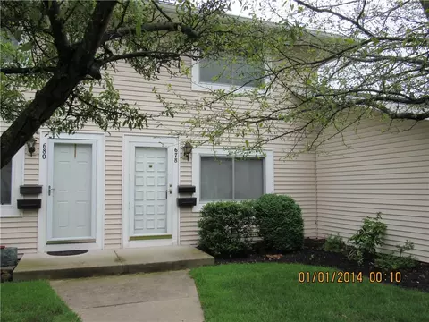 678 Eastbrooke Ln, Rochester, NY 14618