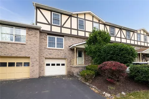 1184 Earls Dr, Victor, NY 14564