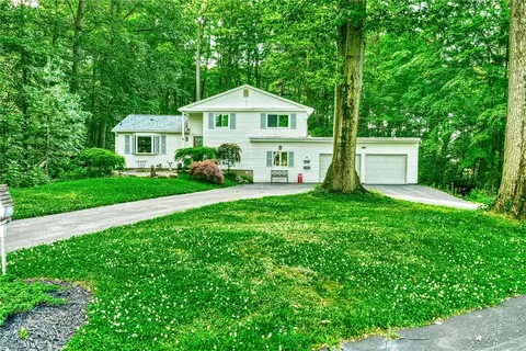 341 Ransford Ave, Irondequoit, NY 14622