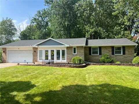 12 Hitree Ln, Chili, NY 14624