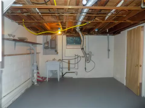 Undisclosed, Irondequoit, NY 14609 photo 29