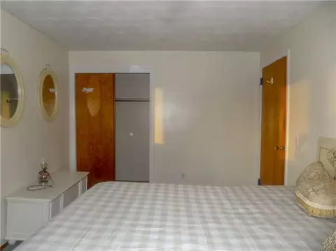 Undisclosed, Irondequoit, NY 14609 photo 17