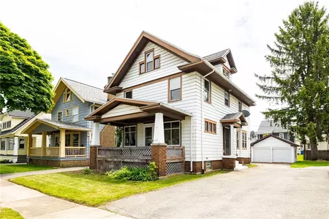 605 Melville St, Rochester, NY 14609