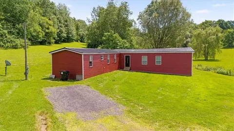 13704 Red Creek Rd, Red Creek, NY 13143