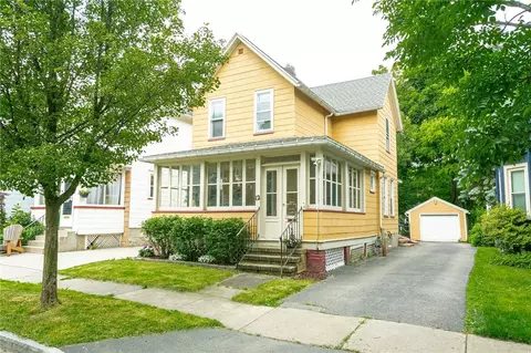 12 Raymond St, Rochester, NY 14620