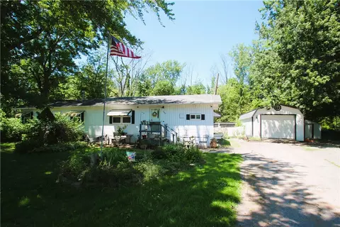 2634 Kendall Rd, Holley, NY 14470
