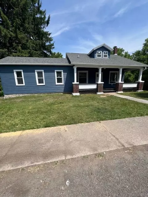 30 W River St, Waterloo, NY 13165