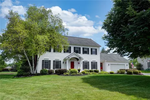 45 Wren Field Ln, Pittsford, NY 14534