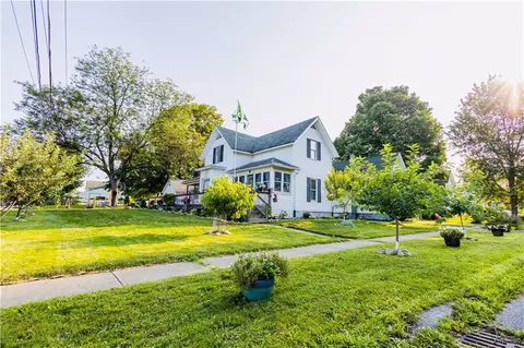 82 Hollister St, Starkey, NY 14837