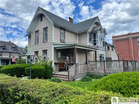 310 N Main St, Wellsville, NY 14895