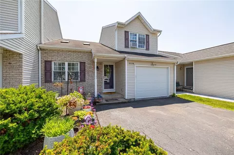 5759 Running Brook Rd, Farmington, NY 14425