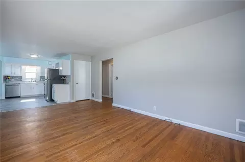 273 Tarrington Rd, Irondequoit, NY 14609 photo 8
