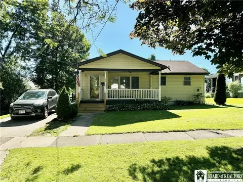 311 Charles St, Jamestown, NY 14701