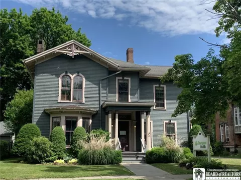 408 W 5th St, Jamestown, NY 14701