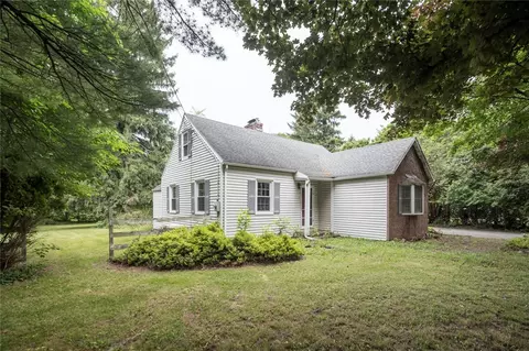 2249 Manitou Rd, Rochester, NY 14606