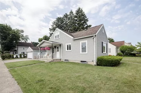 405 Culver Pkwy, Irondequoit, NY 14609