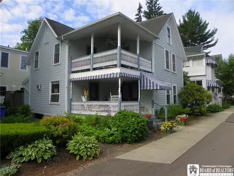 3 Bowman Ave, Chautauqua, NY 14722