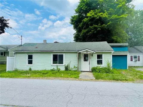 32 Battle St, North Dansville, NY 14437