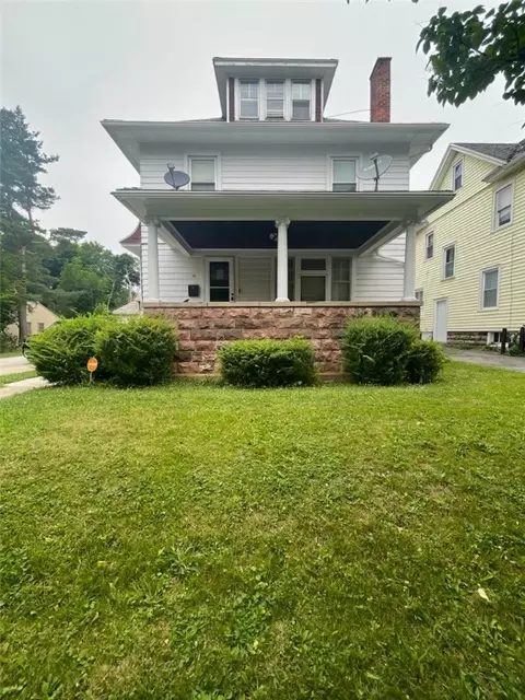 38 Chapin St, Rochester, NY 14621