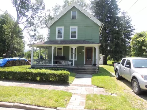 33 Oak Ave, Sidney, NY 13838