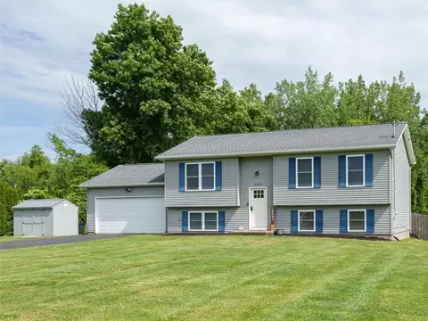 16399 Powerline Rd, Holley, NY 14470