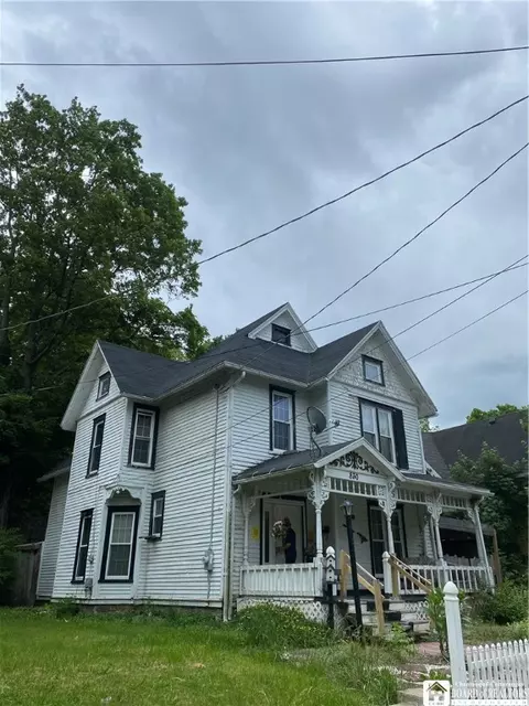 830 Prendergast Ave, Jamestown, NY 14701
