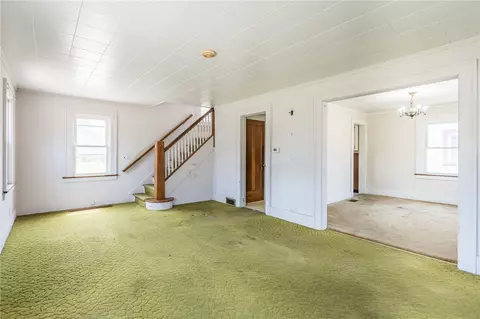 75 Elder St, Gates, NY 14606 photo 5