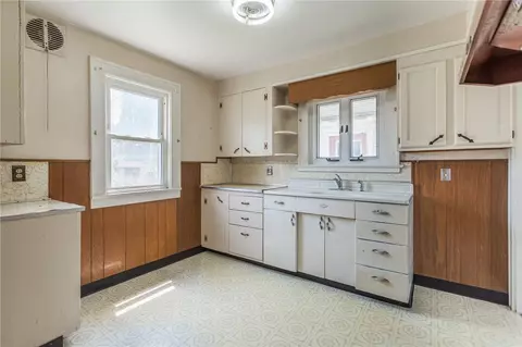 75 Elder St, Gates, NY 14606 photo 12