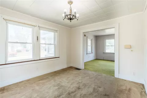 75 Elder St, Gates, NY 14606 photo 8
