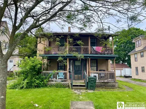 82 Colfax St, Jamestown, NY 14701