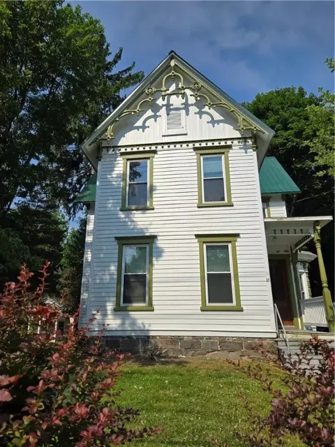 18 Otsego St, Oneonta, NY 13820