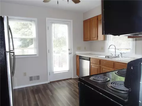 401 Washington Ave, Irondequoit, NY 14617 photo 12