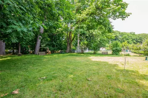 83 Winona Blvd, Irondequoit, NY 14617 photo 16