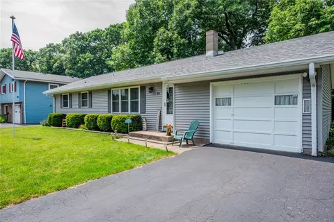 83 Winona Blvd, Irondequoit, NY 14617 photo 2