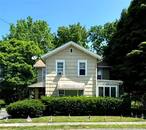 39-41 Union St, Sweden, NY 14420