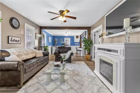 77 Phelps St, Lyons, NY 14489 photo 9