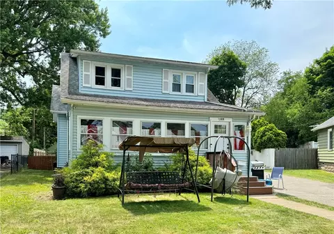 106 Conrad Dr, Greece, NY 14616