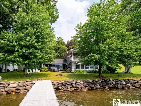 223 Lakeside Dr, Ellery, NY 14712