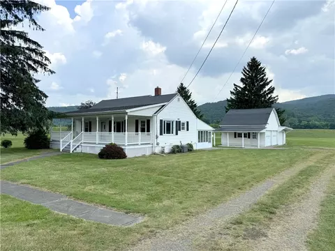62 W Main St, Canisteo, NY 14823