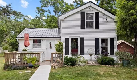 9626 Martin Rd, Honeoye Falls, NY 14472