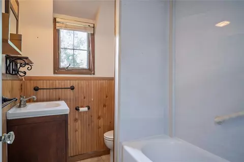 107 Covington Rd, Irondequoit, NY 14617 photo 23