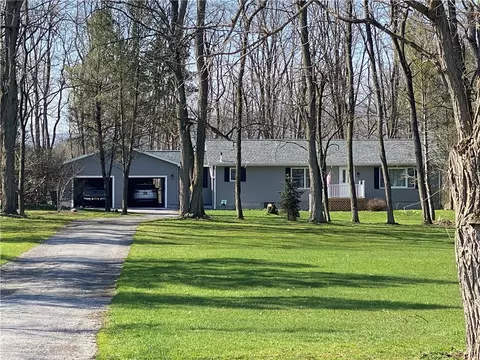 6709 County Road 32, Bristol, NY 14424