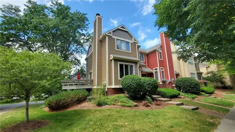 111 Cornhill Pl, Rochester, NY 14608