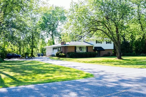 2890 Hopkins Rd, Amherst, NY 14228