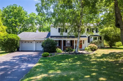 57 Old Forge Ln, Pittsford, NY 14534